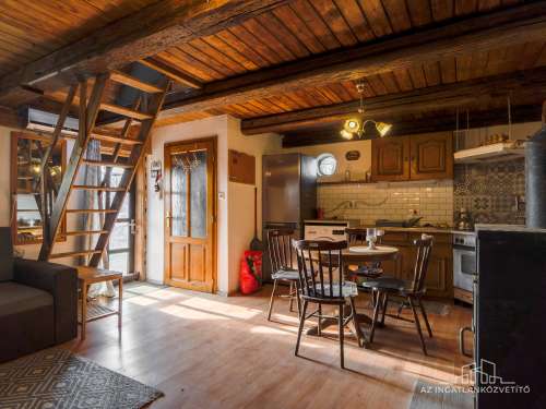 Tolna, zártkert, lakható tanya a Homokhegyen 5154 m2 telekkel