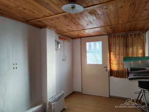 Tolna, zártkert, lakható tanya a Homokhegyen 5154 m2 telekkel