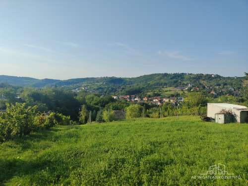 Szekszárd Panorámás Zártkert