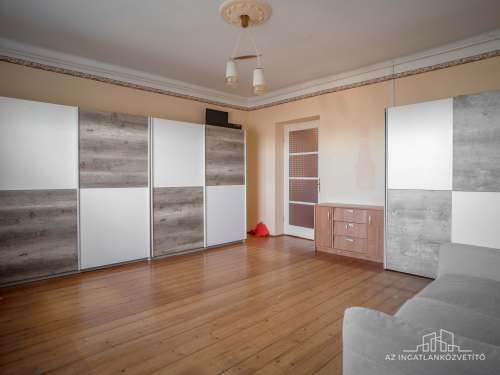 Pincehely, Széchenyi utca 102+38 m2-es családiház