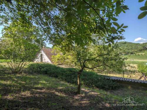 Szekszárd, Faluhely, azonnal birtokba vehető 66 m2-es tanya