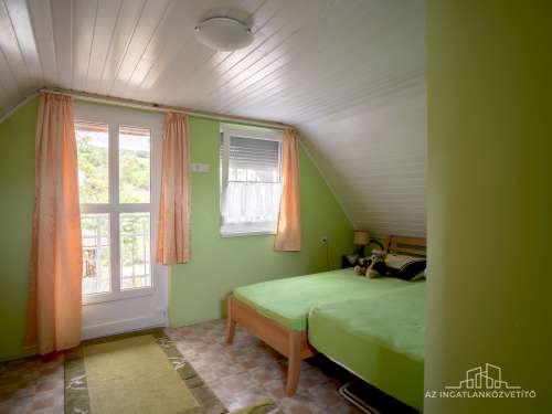 Szekszárd, Strázsa hegy, lakható 68 m2-es zátkerti tanya