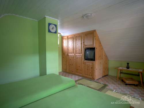 Szekszárd, Strázsa hegy, lakható 68 m2-es zátkerti tanya