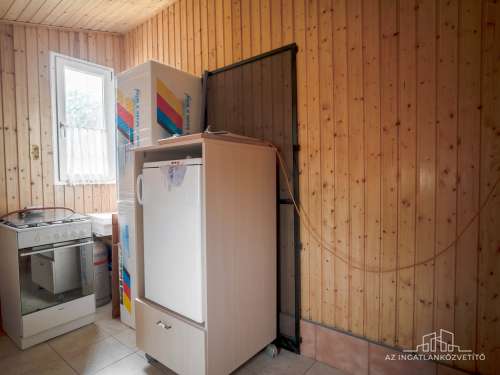 Szekszárd, Strázsa hegy, lakható 68 m2-es zátkerti tanya