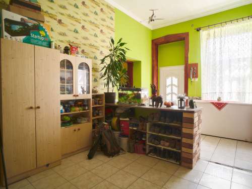 Szekszárd, Ózsák puszta, 1 kúria, 9 szoba 246 m2 lakrész