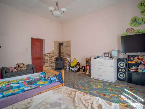 Szekszárd, Ózsák puszta, 1 kúria, 9 szoba 246 m2 lakrész