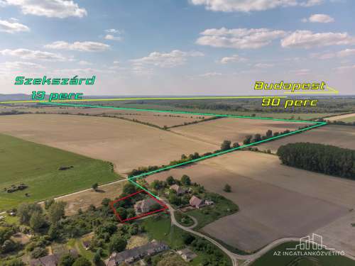 Szekszárd, Ózsák puszta, 1 kúria, 9 szoba 246 m2 lakrész