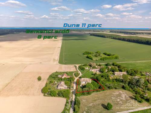 Szekszárd, Ózsák puszta, 1 kúria, 9 szoba 246 m2 lakrész