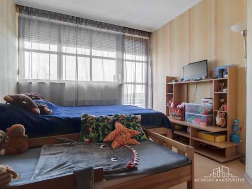 Tolna, központban lévő 2szoba+nappalis lakás