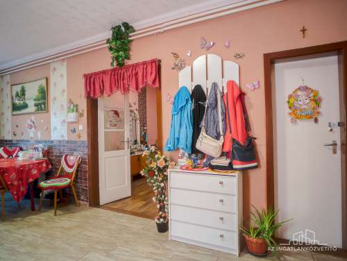 Kalocsa, Szőlők köze út, 3 szobás családi ház