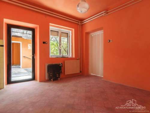 Bogyiszló, Kossuth utca, családi ház közel a holt-Dunához