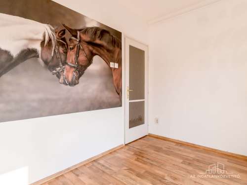 Szekszárd, Béri Balogh utca, 1+3 félszobás 71 m2-es felújított lakás