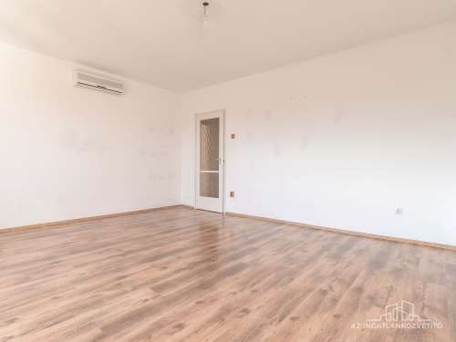 Szekszárd, Béri Balogh utca, 1+3 félszobás 71 m2-es felújított lakás