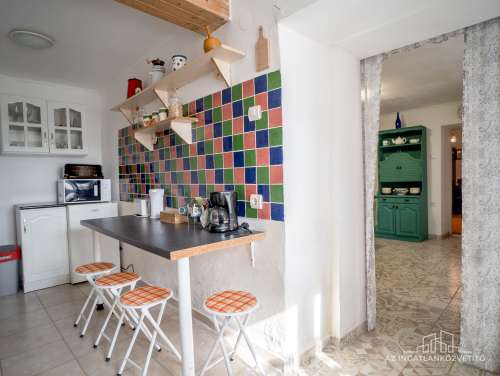 Mucsi, 3 szoba + nappalis - 130 m2-es családi ház