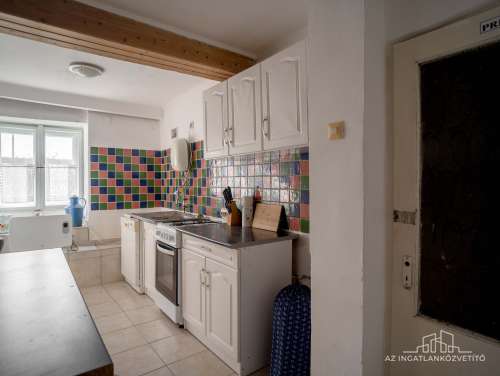 Mucsi, 3 szoba + nappalis - 130 m2-es családi ház