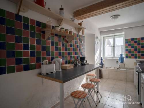 Mucsi, 3 szoba + nappalis - 130 m2-es családi ház