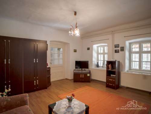 Mucsi, 3 szoba + nappalis - 130 m2-es családi ház