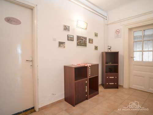 Mucsi, 3 szoba + nappalis - 130 m2-es családi ház