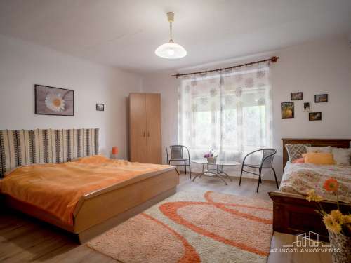 Mucsi, 3 szoba + nappalis - 130 m2-es családi ház