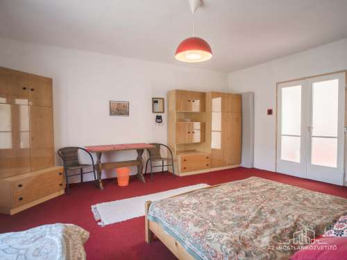 Mucsi, 3 szoba + nappalis - 130 m2-es családi ház