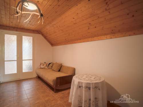 Bátaszék Kövesd (puszta) Présház „izgalmas” 2586 m2 telken