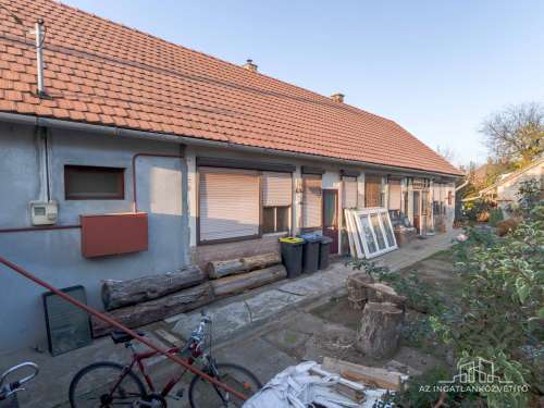 Tolna, Bercsényi utca, 100 m2-es családi ház