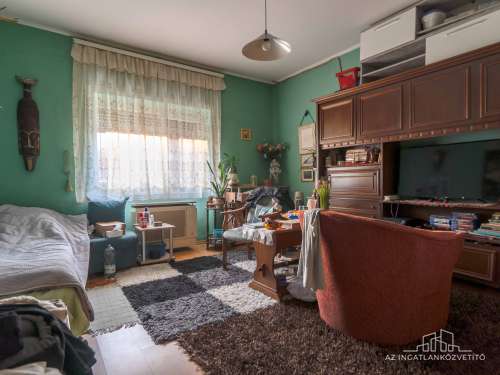 Tolna, Bercsényi utca, 100 m2-es családi ház