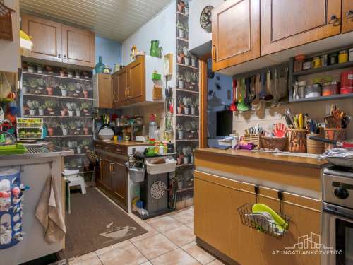 Tolna, Bercsényi utca, 100 m2-es családi ház