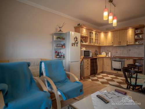 Szekszárd, Béri B. Á. utca 77., 3. emeleti egyedien átalakított lakás