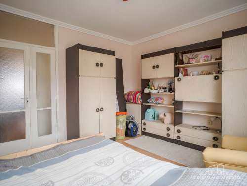 Szekszárd, Béri B. Á. utca 77., 3. emeleti egyedien átalakított lakás