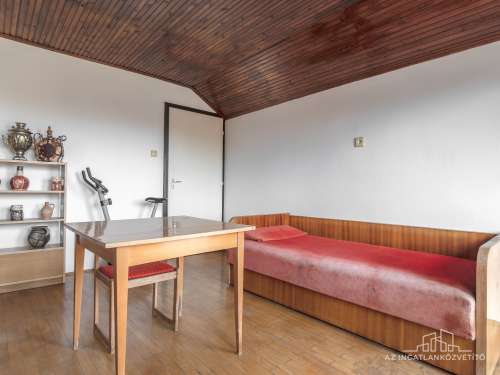 Szekszárd, Remete u. 68. - kiváló felújítási alap