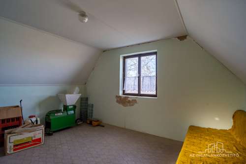 Szekszárd, azonnal birtokba vehető panorámás tanya a Lisztestetőn