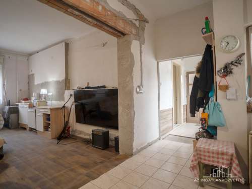 Szekszárd, Petőfi utca 110 m2-es családiház a városközpontban