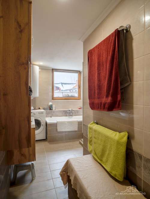 Szekszárd, Petőfi utca 110 m2-es családiház a városközpontban