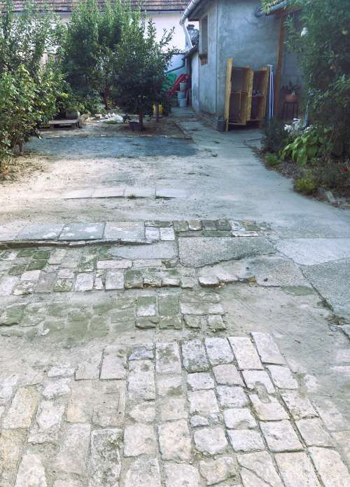 Szekszárd, Petőfi utca 110 m2-es családiház a városközpontban