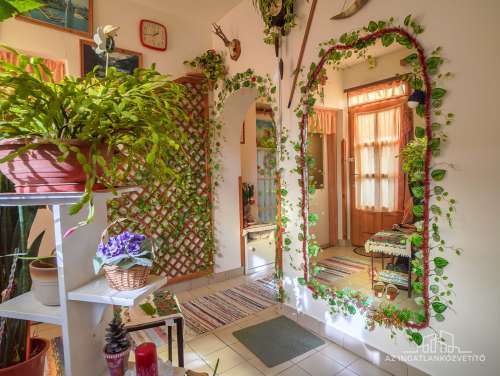 Tolna, Fém utca 3 szobás jó elrendezésű családi ház, jó helyen