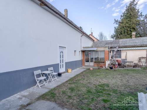 Tolna, Garay utca, 100 m2-es családi ház 5 percnyire a városközponttól