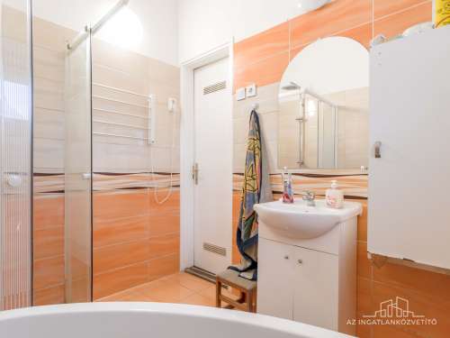 Tolna, Garay utca, 100 m2-es családi ház 5 percnyire a városközponttól