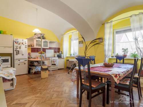 Tolna, Garay utca, 100 m2-es családi ház 5 percnyire a városközponttól