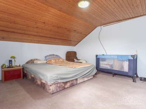 Fadd, Somos u 33. - nappali + 3 hálószobás részben felújított, több szintes családi ház