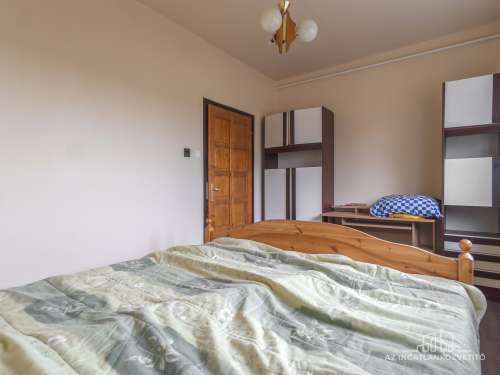 Fadd, Somos u 33. - nappali + 3 hálószobás részben felújított, több szintes családi ház