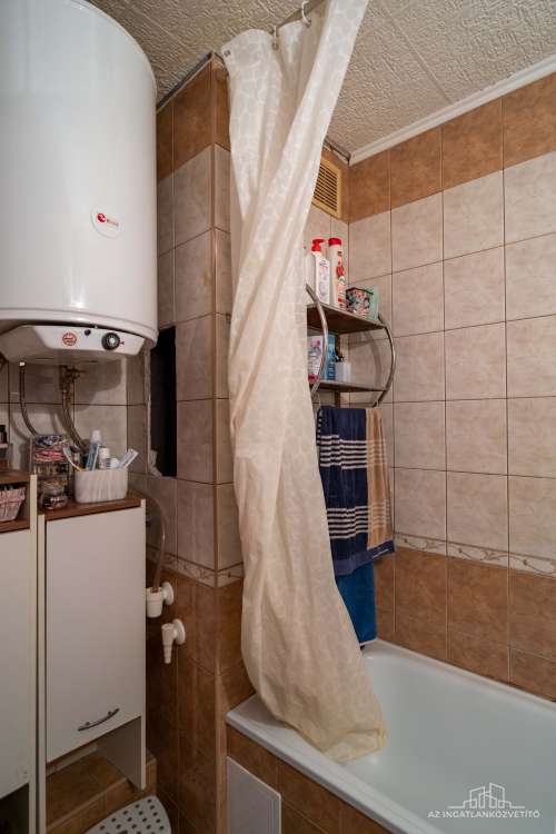 Tolna, Bajcsy-Zsilinszky utca 73, földszint 54 m2-es lakás