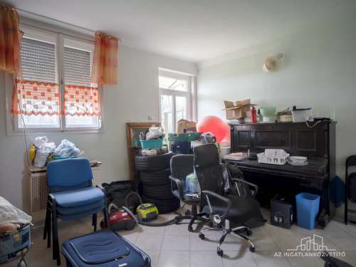 Szekszárd, Remete utca, 125 m2-es duplakomfortos sorház