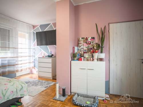 Szekszárd, Remete utca, 125 m2-es duplakomfortos sorház