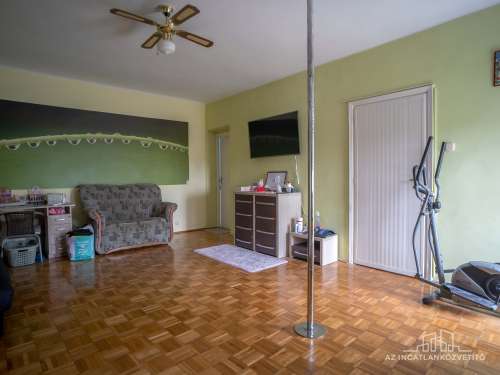 Szekszárd, Remete utca, 125 m2-es duplakomfortos sorház