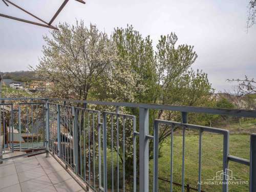 Szekszárd, Remete utca, 125 m2-es duplakomfortos sorház