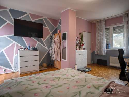 Szekszárd, Remete utca, 125 m2-es duplakomfortos sorház cserelehetőséggel!