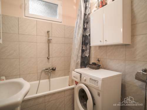 Szekszárd, Remete utca, 125 m2-es duplakomfortos sorház cserelehetőséggel!