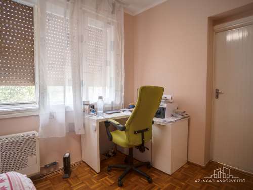 Szekszárd, Remete utca, 125 m2-es duplakomfortos sorház cserelehetőséggel!