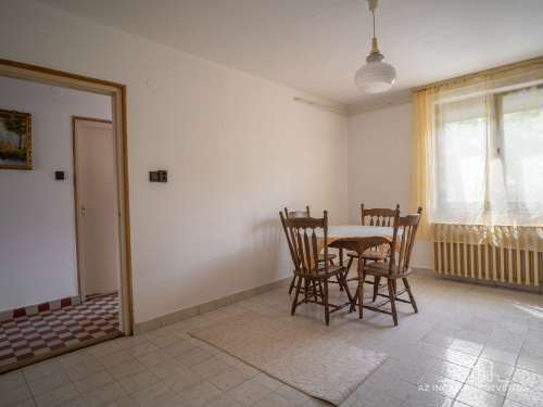 Paks, építők útja, 132 m2 (br 187 m2)-es lakás saját telekkel